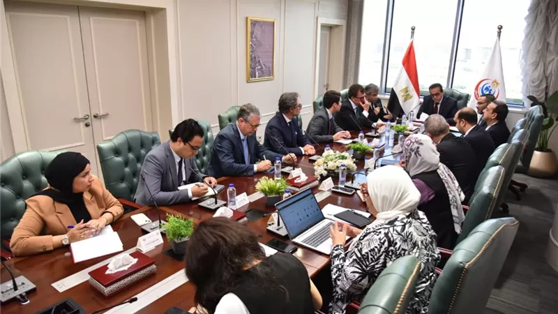 وزيرالصحة يبحث مع