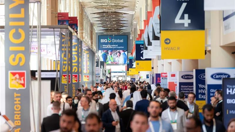 الشركات المصرية تتألق في معرض “الخمسة الكبار” لتعزيز سلاسل التوريد بقطاع البناء