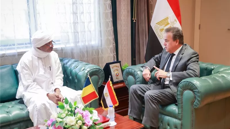 مصر وتشاد تبحثان تعزيز التعاون الصحي على هامش مؤتمر السكان 2025