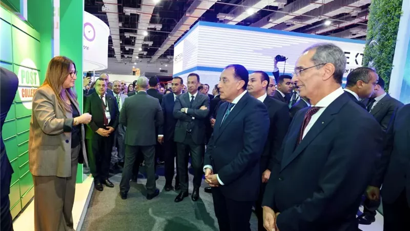 رئيسة البريد تستعرض خدمات رقمية جديدة وتطلق منصة