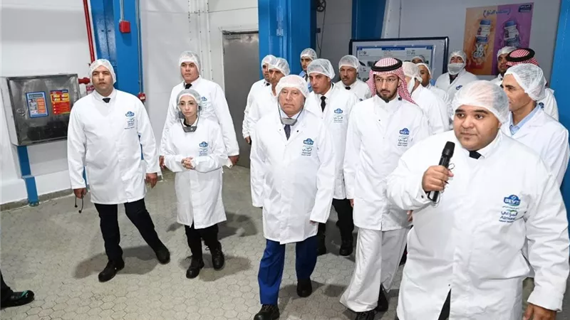 «الوزير» يتفقد مصانع كبرى في النوبارية والسادات ويطلق خطوط إنتاج باستثمارات مليار جنيه