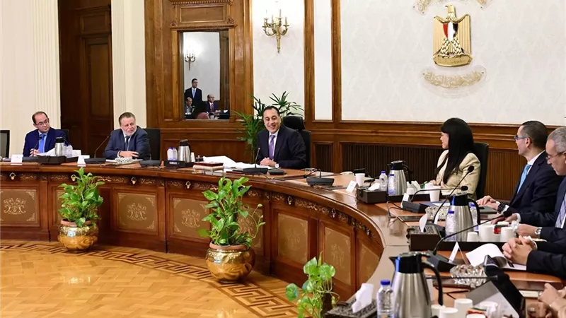 الحكومة تستعرض أداء الاقتصاد وتراجع التضخم وزيادة الإيرادات خلال اجتماع المجموعة الوزارية الاقتصادية