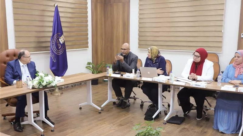  رئيس هيئة الدواء يبحث مع شركات التوزيع تعزيزكفاءة سلاسل الإمداد بالسوق الدوائي 
