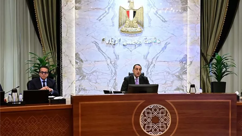 «الوزراء» يعتمد لائحة تنظيم التصوير الأجنبي.. نافذة رقمية وخطط لجذب الإنتاج العالمي