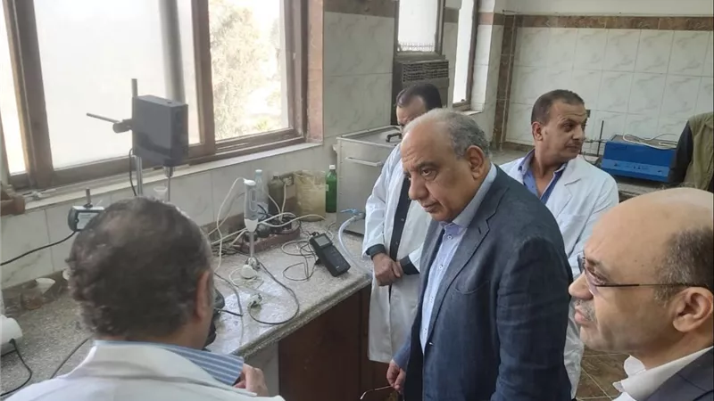 وزير الكهرباء يتفقد مجمع إنشاص ويشدد على تطوير الأداء وتعظيم العائد البحثي