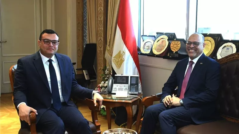 اجتماع بين وزيري الإسكان والعمل لبحث دعم العمالة المدربة وتطوير برامج التدريب
