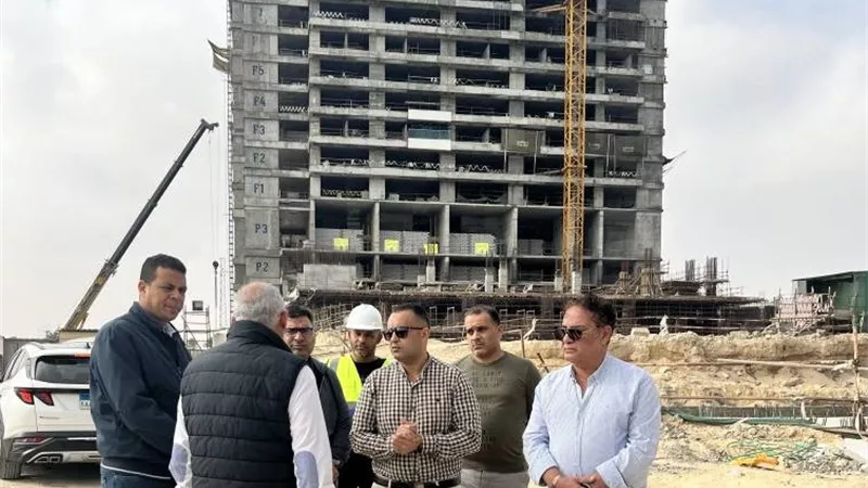 رئيس جهاز العلمين الجديدة يتفقد أعمال أبراج