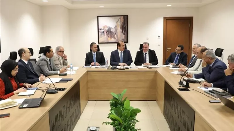 الصحة تبدأ استعدادات موسم حج 2026 باجتماع موسع للبعثة الطبية