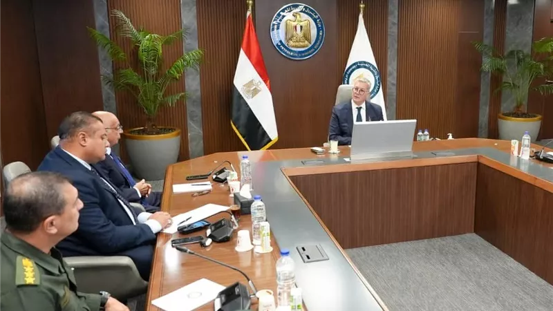 كريم بدوي يطلق أول اجتماعات هيئة التعدين بعد تحولها لهيئة اقتصادية