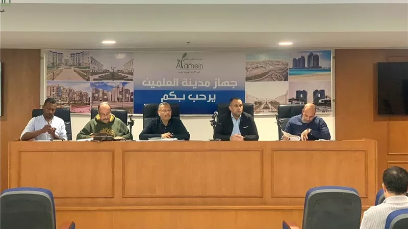 رئيس جهاز مدينة العلمين الجديدة يوجه برفع معدلات التنفيذ لكمبوند مزارين