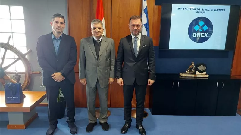 أسامة ربيع يبحث التعاون مع ترسانة ONEX اليونانية في التصنيع المشترك وتحويل السفن للعمل بالوقود النظيف