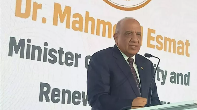 «الكهرباء» تكشف حقيقة زيادة الشرائح.. وتؤكد: لا تغيير للعدادات