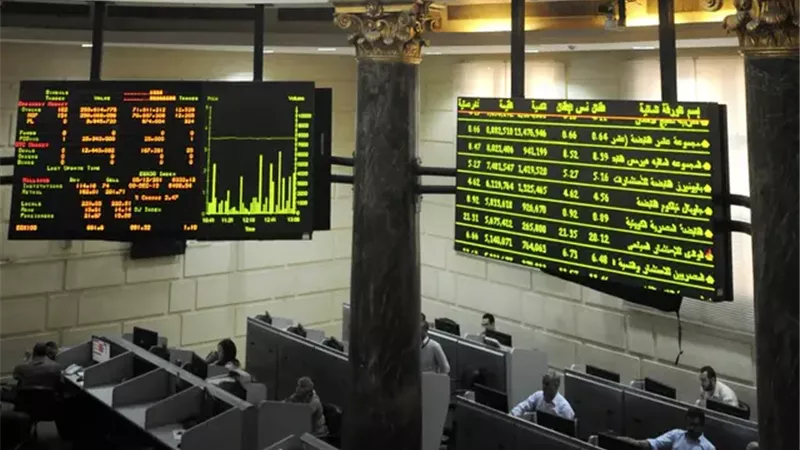 البورصة تصعد بقوة منتصف الجلسة بدعم الأجانب والعرب