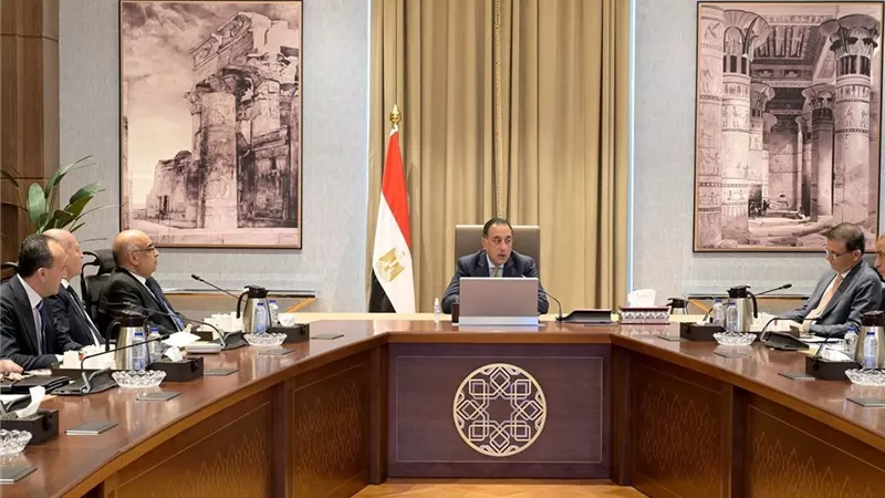رئيس الوزراء يُتابع جهود حل مشكلات المستثمرين وتحسين مناخ الاستثمار