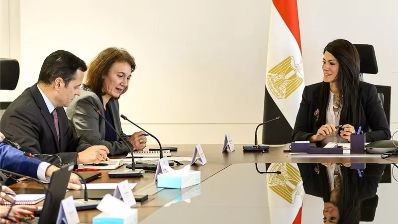 «المشاط» لبعثة صندوق النقد: مصر تتحول نحو اقتصاد الإنتاج والتصدير.. ونمو متوقع لا يقل عن 5%