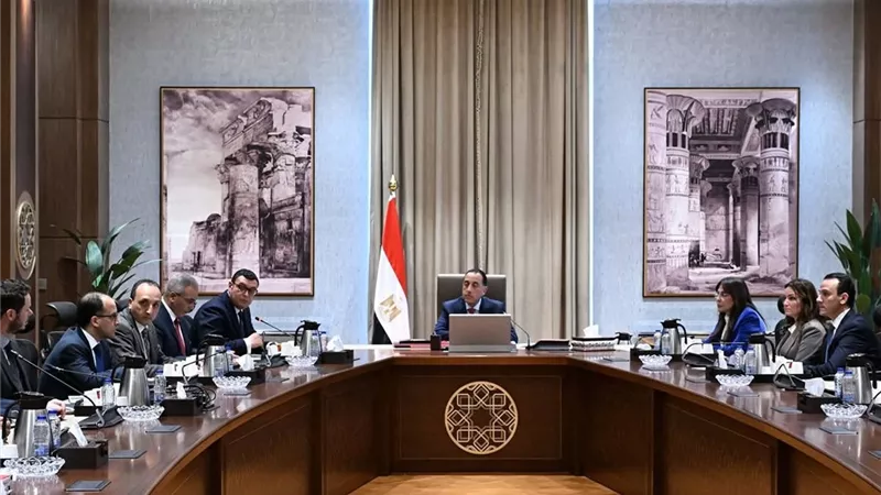 مدبولي: الدولة تعمل على تطوير جميع المناطق المحيطة بأهرامات الجيزة والمتحف المصري الكبير