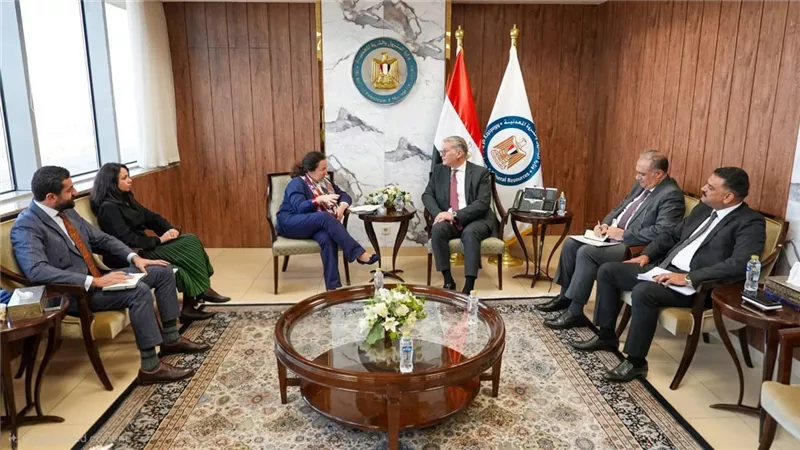 وزارة البترول تبحث مع البنك الأوروبي لإعادة الإعمار تمويل مشروعات جديدة في البترول والتعدين