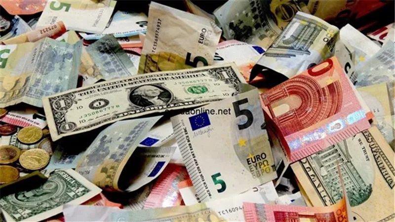 سباق العملات العربية والأجنبية أمام الجنيه اليوم..  اليورو يواصل الصعود