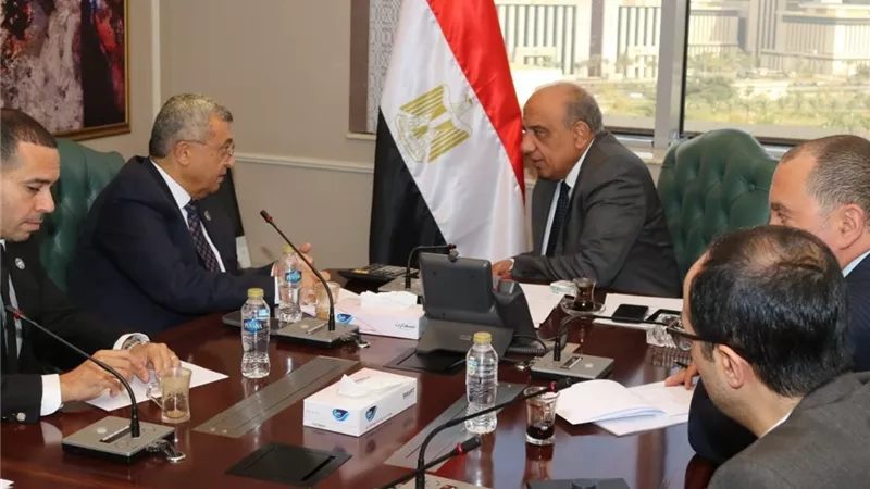 وزير الكهرباء: تطوير الشبكة القومية وضمان إتاحة الكهرباء بجودة واستمرارية لكل الاستخدامات