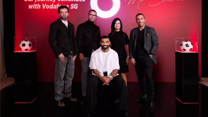 ڤودافون تجدد شراكتها مع محمد صلاح سفيرًا لتكنولوجيا الـ G5 