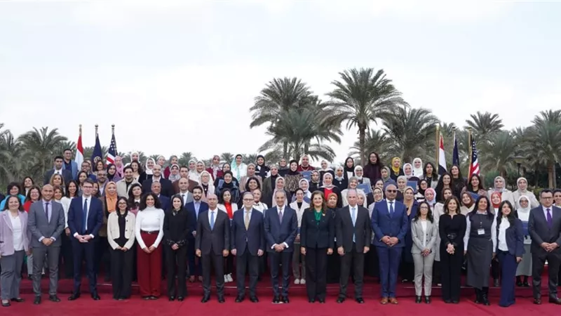 وزير الاتصالات: تأهيل الشباب للعمل كمهنيين مستقلين يساعد في توسيع نطاق سوق العمل 