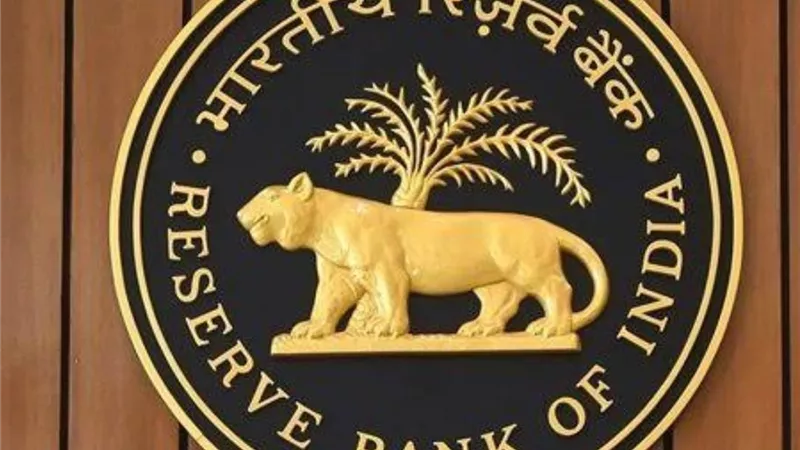 بنك الاحتياطي الهندي يبيع 11.88 مليار دولار أمريكي في أكتوبر لكبح تراجع الروبية