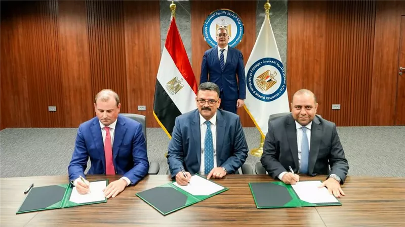 مصر توقع على مسودة تعديل اتفاقية تعدين الذهب في أبو مروات لتعزيز الاستثمار