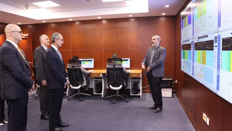 وزير الاتصالات يفتتح مقر مركز مراقبة الطيف الترددي التابع لتنظيم الاتصالات بالجيزة