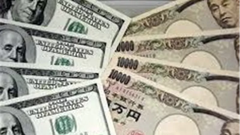 ارتفع الين أمام الدولار مع ترقب تدخل اليابان بسوق العملات