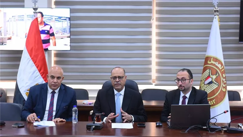 1117 شابًا وفتاة يتنافسون على الانضمام لبرنامج 