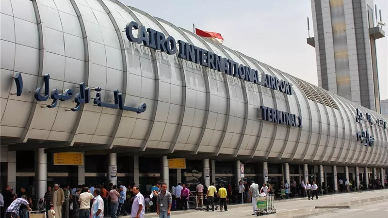 «أوراسكوم للاستثمار» تبحث تحالفًا عالميًا لإدارة مطارات مصر