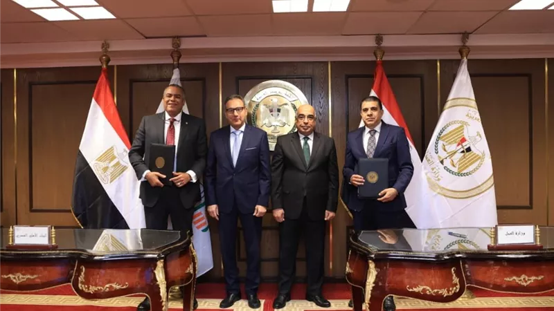 تعزيزاً للتحول الرقمي.. البنك الأهلي المصري يفتتح أول قاعات تقاضٍ إلكترونية متكاملة بمصر