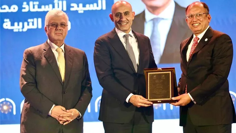 جامعة العاصمة تحتفل باليوبيل الذهبي وتفتتح مجمعًا طبيًا بسعة 1600 سرير