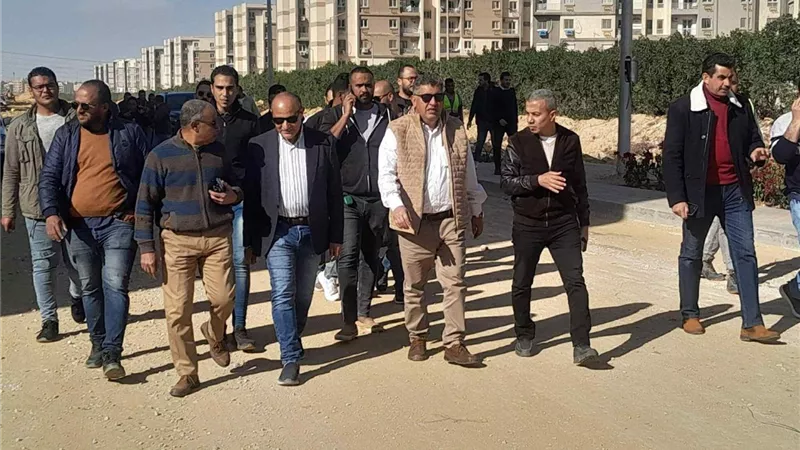 رئيس جهاز حدائق أكتوبر يتفقد مشروعات الإسكان والخدمات بعدد من مناطق المدينة