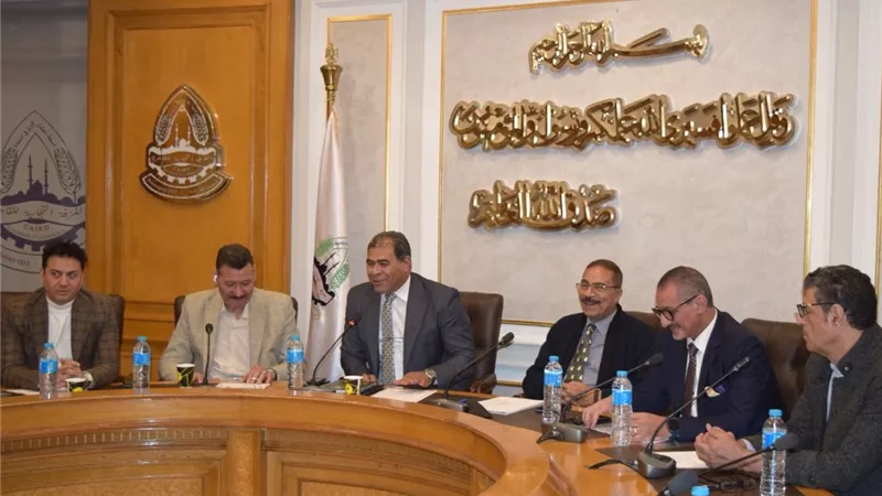 شُعبة الساعات تبحث تعاونًا جديدًا مع مديرية التموين بالقاهرة لزيادة استقرار السوق