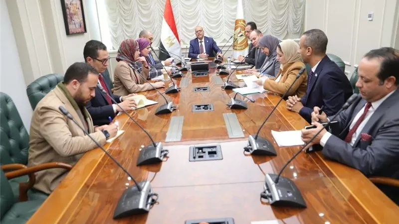 وزارة العمل و«مصر الرقمية» تتعاونان لتسريع رقمنة خدمات الوزارة