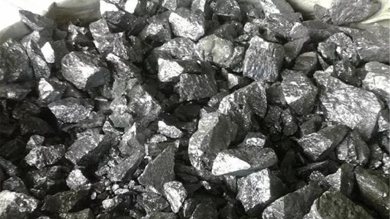 مجمع إنتاج السيليكون المعدني في العلمين الجديدة.. صناعة عالمية بأيادي مصرية