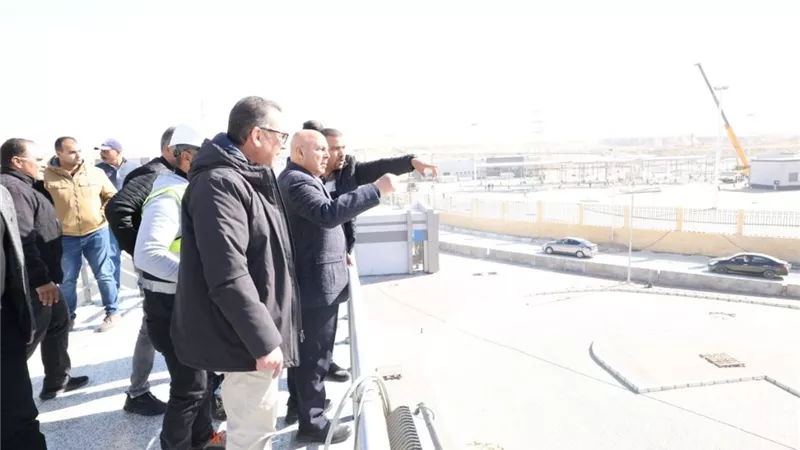 «الوزير» يتابع مشروعات النقل الكبرى بالقاهرة.. BRT وطريق دائري بتطوير شامل