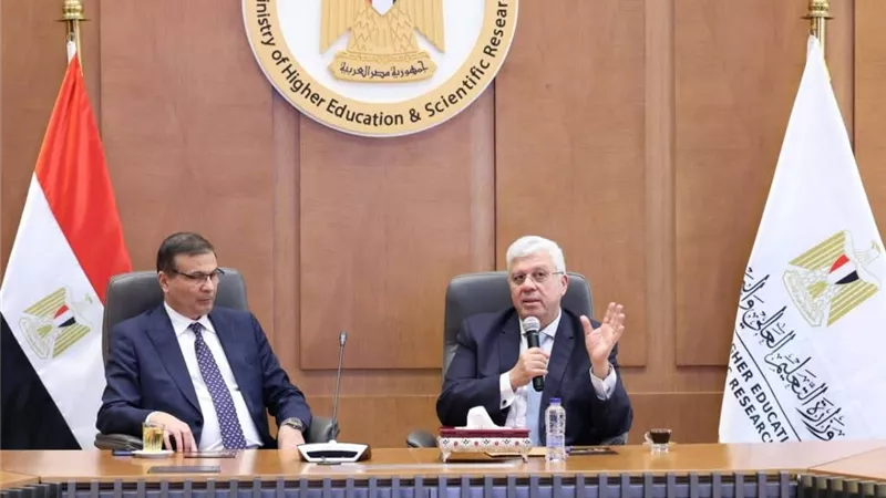 تحالف «حكومي - دولي» لإطلاق أول جامعة متخصصة في الأمن الغذائي والزراعة الذكية
