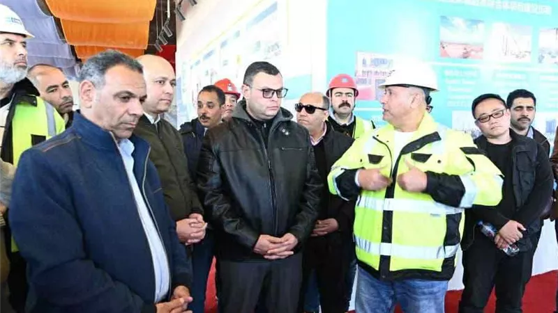 بارتفاع 67 طابق.. وزير الإسكان يتابع تنفيذ أبراج 