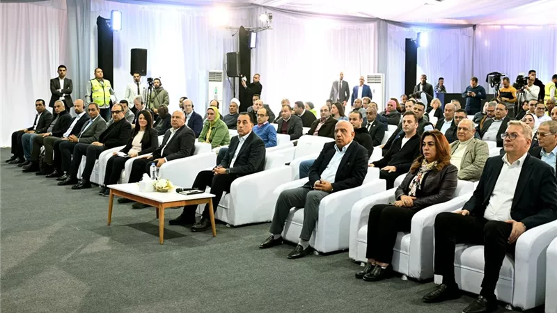مصر تدشن المرحلة الأولى من مشروع «أوبيليسك» للطاقة الشمسية بقدرة 500 ميجاوات