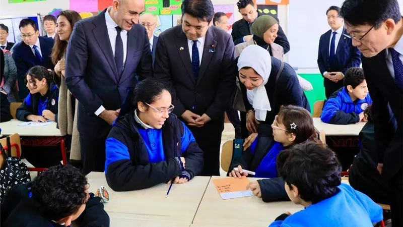 في أول زيارة رسمية..وزيرا تعليم مصر واليابان بجولة تفقدية بالمدرسة اليابانية بالقاهرة 