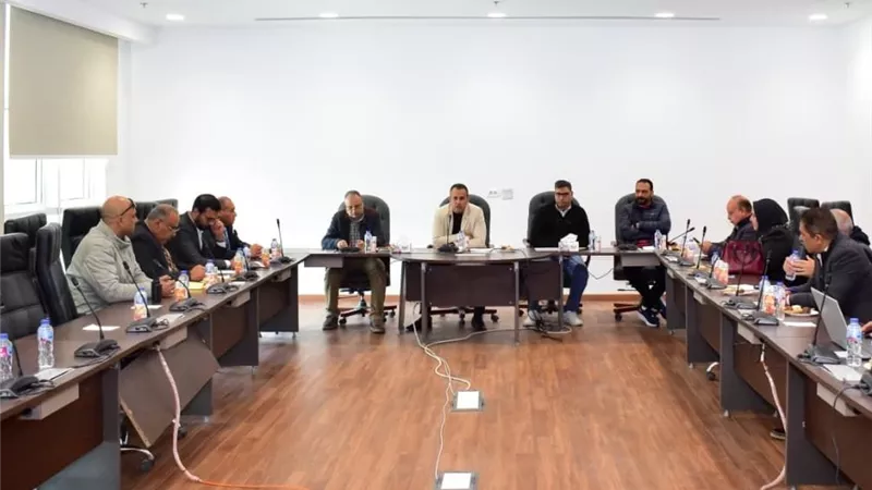 رئيس جهاز العلمين الجديدة يبحث مع مجلس الأمناء آليات التعاون ودعم الحياة