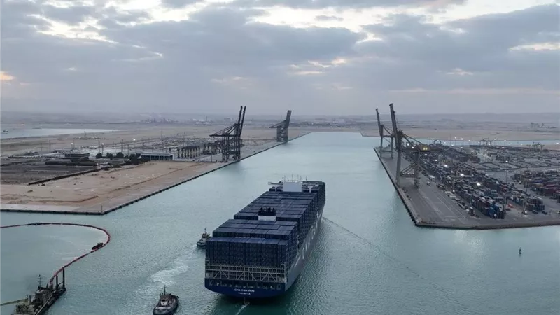 مجلس الوزراء يستعرض بدء التشغيل التجاري لمحطة البحر الأحمر لتداول الحاويات بالسخنة