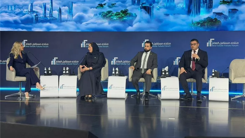 وزير الإسكان يستعرض رؤية مصر وتجربة التنمية العمرانية بمنتدى 