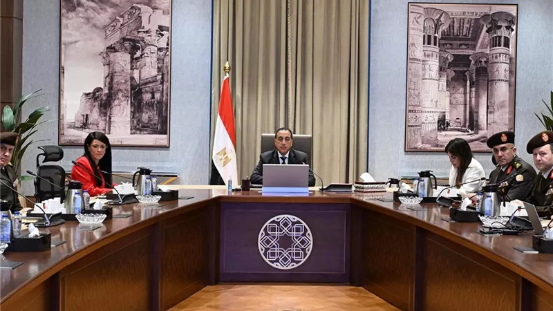 “مدبولي” يستعرض رسائل الحزم الرئاسي ويطلق استراتيجية 