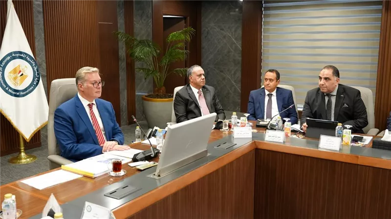 41 ألف طن في 6 أشهر.. «البترول» تقود توطين صناعة PVC المستخدم في الوثائق المؤمنة