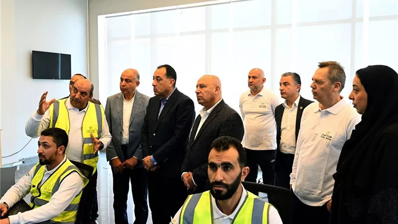 رئيس الوزراء يتفقد مصنع القناة للسكر بالمنيا.. استعداد لإنتاج 900 ألف طن سنويًا وتأمين 20% من احتياجات السوق المحلية