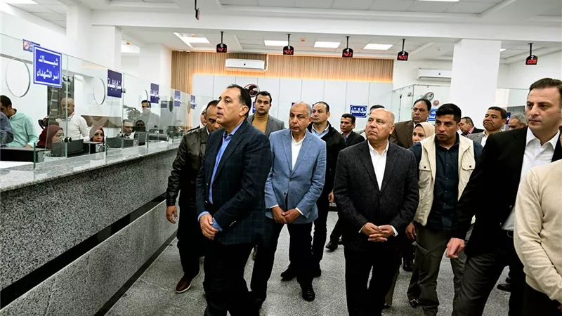 رئيس الوزراء يفتتح المركز التكنولوجي لخدمة المواطنين بمدينة المنيا