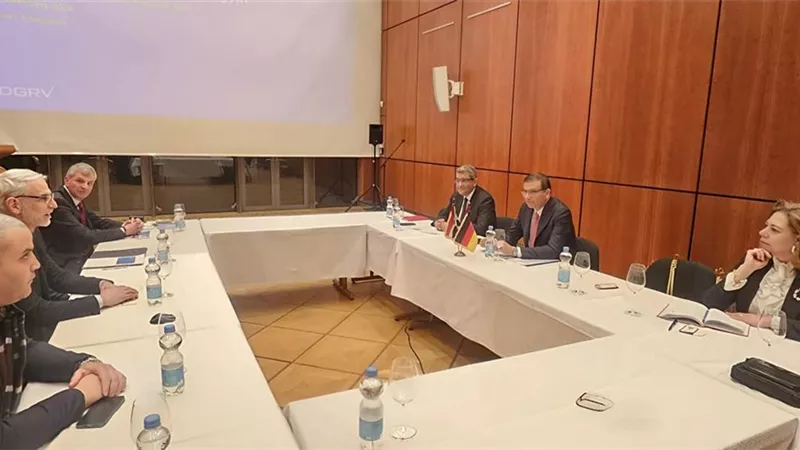 «فاروق» يكشف خطة لتحويل الجمعيات الزراعية إلى محركات إنتاجية وأسواق دولية